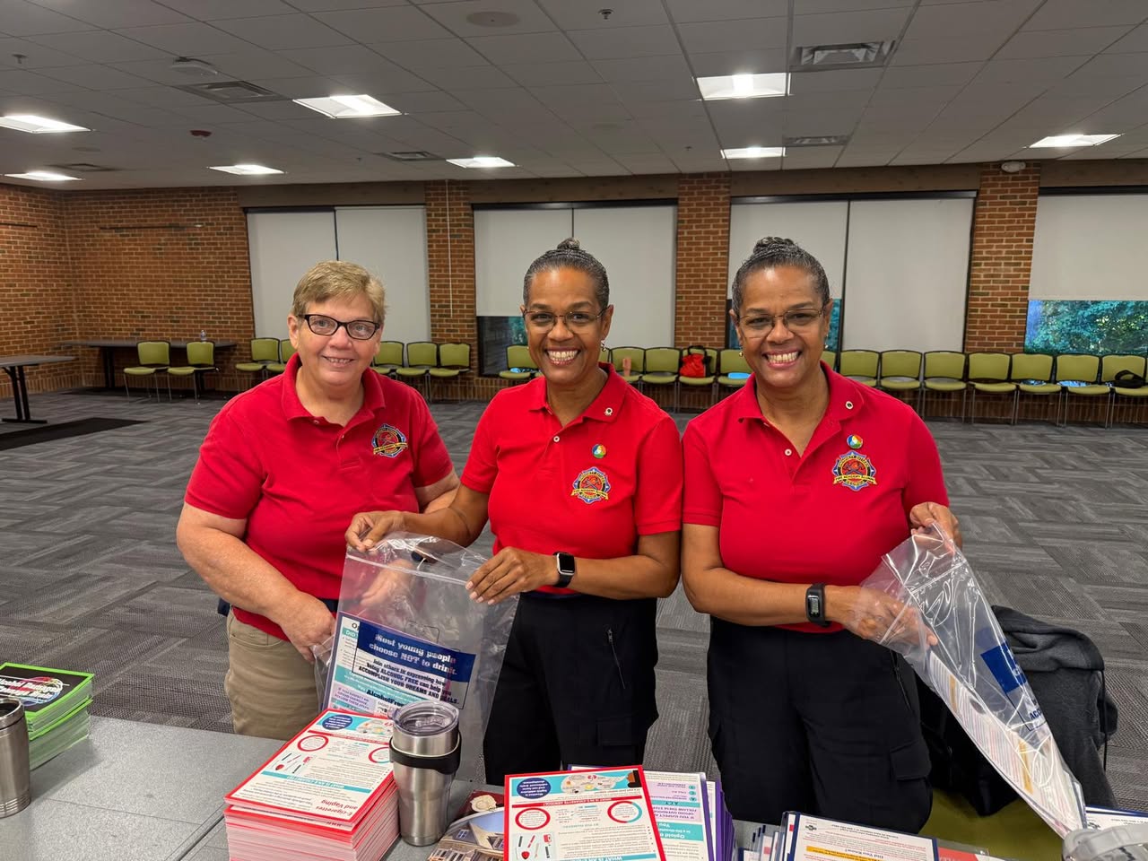 CFA Alumni on the MOVE Helping Our Community!