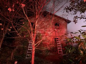 HouseFire - FireFighters -- SNELLVILLE-5